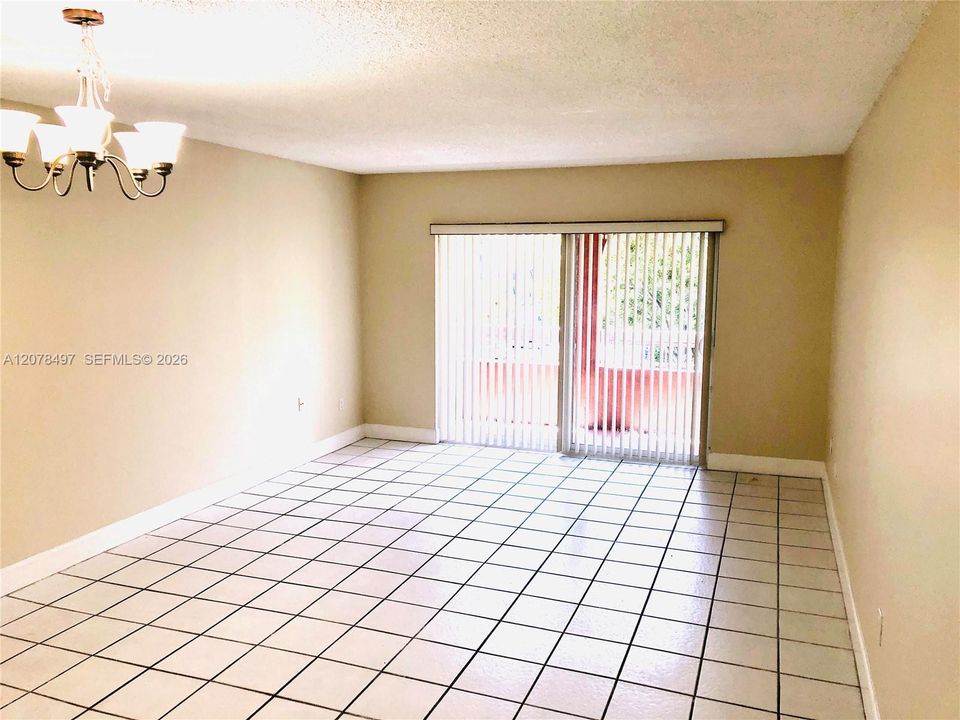 En Venta: $320,000 (2 camas, 1 baños, 804 Pies cuadrados)