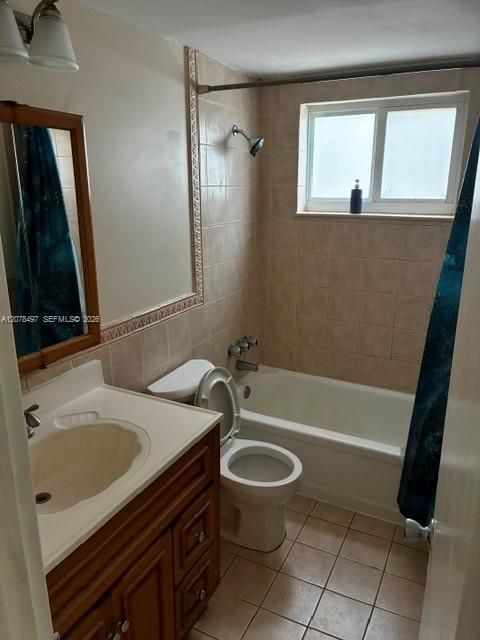 En Venta: $320,000 (2 camas, 1 baños, 804 Pies cuadrados)