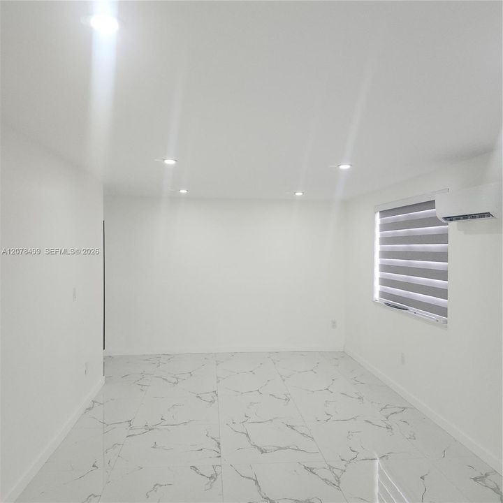 En Venta: $650,000 (3 camas, 1 baños, 1152 Pies cuadrados)
