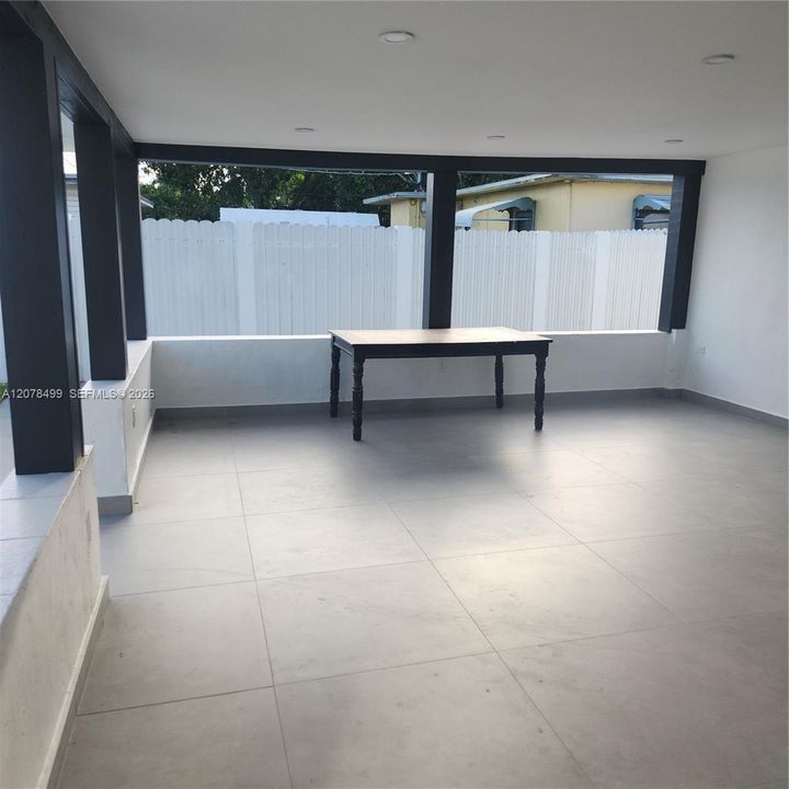 En Venta: $650,000 (3 camas, 1 baños, 1152 Pies cuadrados)