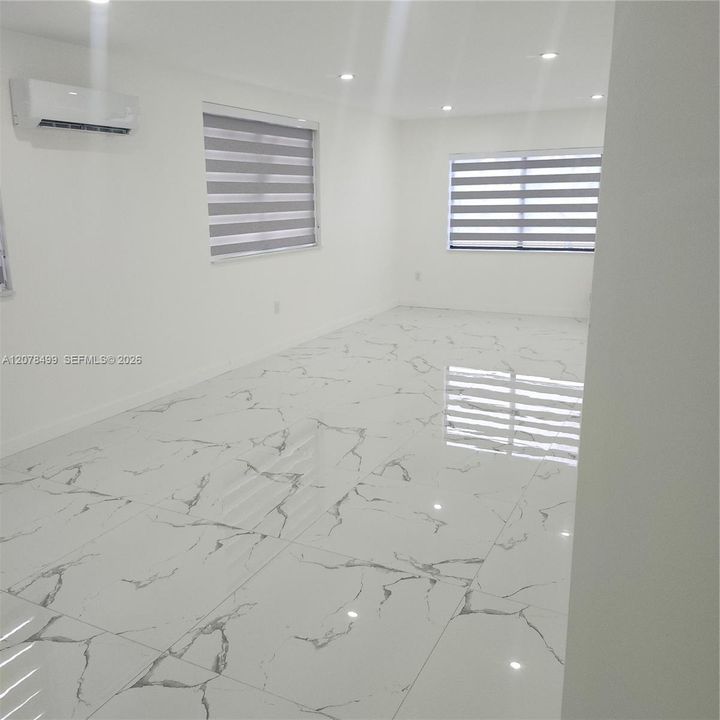 En Venta: $650,000 (3 camas, 1 baños, 1152 Pies cuadrados)