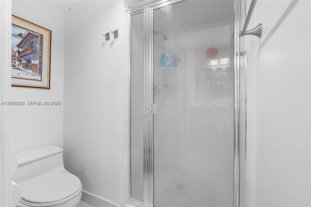 For Sale: $499,000 (2 beds, 2 baths, 1365 Square Feet)