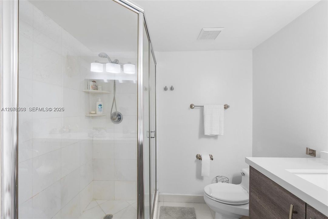For Sale: $499,000 (2 beds, 2 baths, 1365 Square Feet)
