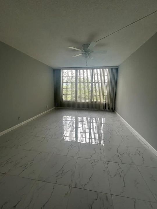 MASTERBEDROOM 1