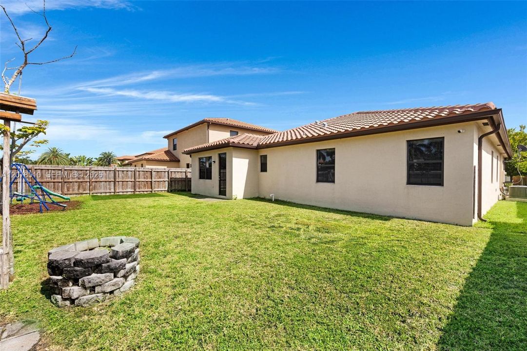 For Sale: $605,000 (4 beds, 3 baths, 2228 Square Feet)