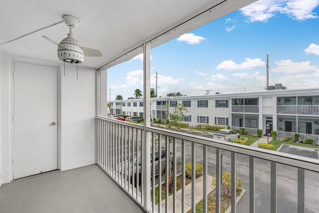 027-120CypressClubDrive-Unit231-PompanoB