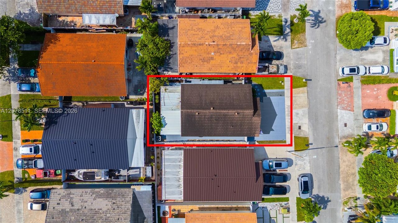En Venta: $585,000 (3 camas, 2 baños, 1305 Pies cuadrados)
