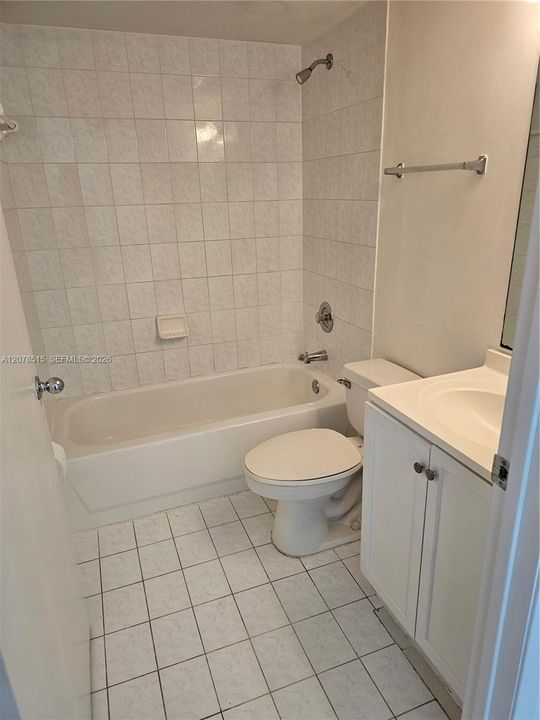 For Rent: $2,300 (2 beds, 2 baths, 880 Square Feet)