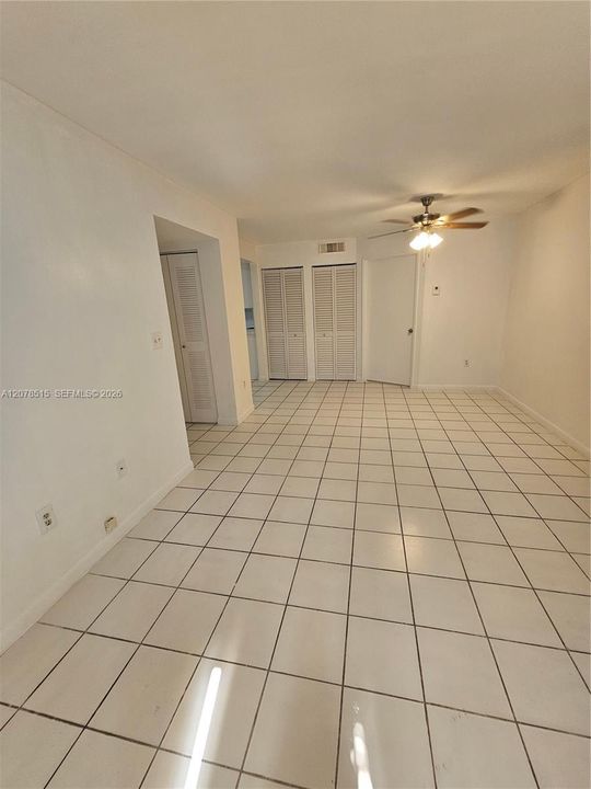 For Rent: $2,300 (2 beds, 2 baths, 880 Square Feet)