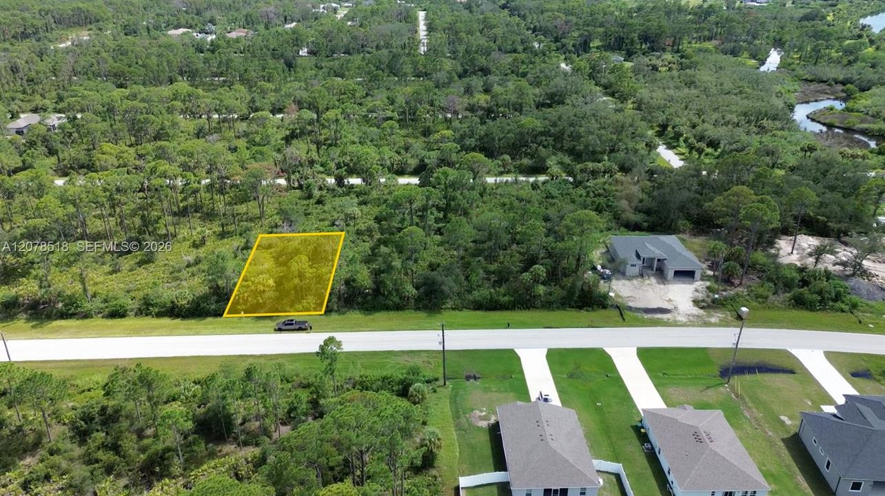 待售: $23,800 (0.23 acres)