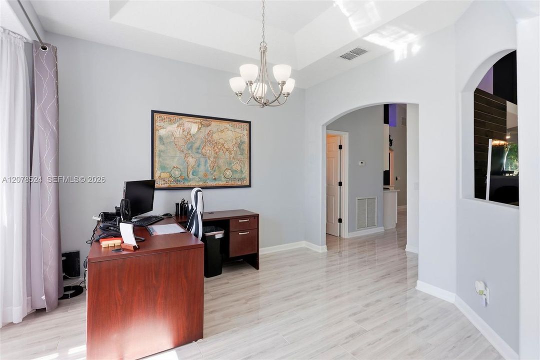 En Venta: $490,000 (3 camas, 2 baños, 2180 Pies cuadrados)
