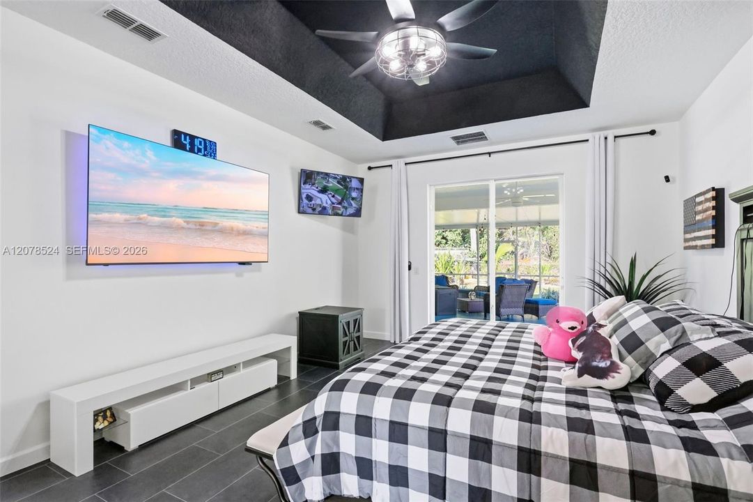 En Venta: $490,000 (3 camas, 2 baños, 2180 Pies cuadrados)