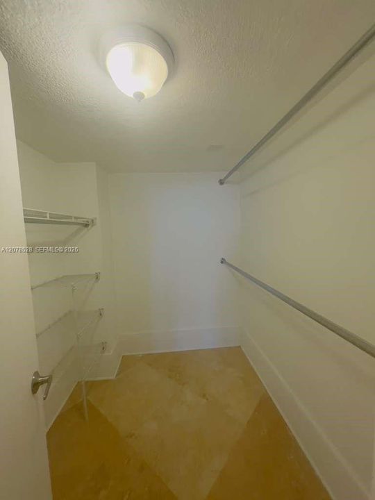 For Rent: $2,600 (2 beds, 2 baths, 1229 Square Feet)