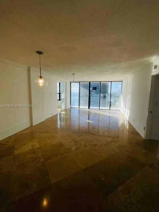 For Rent: $2,600 (2 beds, 2 baths, 1229 Square Feet)