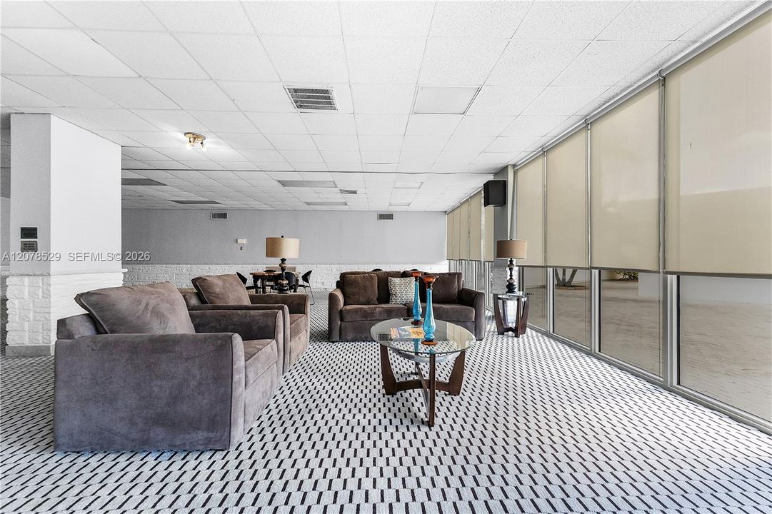 En Venta: $320,000 (2 camas, 2 baños, 1188 Pies cuadrados)
