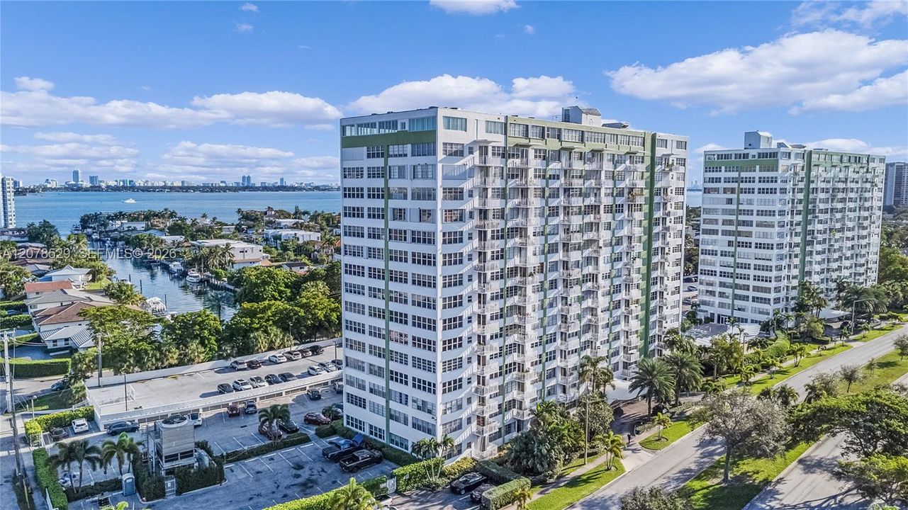 En Venta: $320,000 (2 camas, 2 baños, 1188 Pies cuadrados)