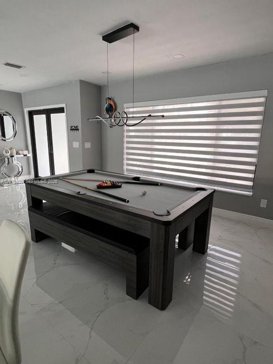 For Rent: $5,500 (3 beds, 2 baths, 1592 Square Feet)