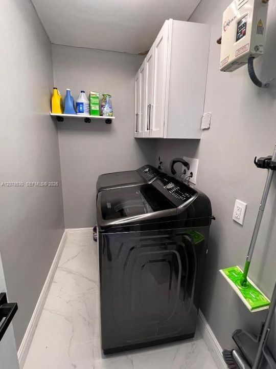 For Rent: $5,500 (3 beds, 2 baths, 1592 Square Feet)