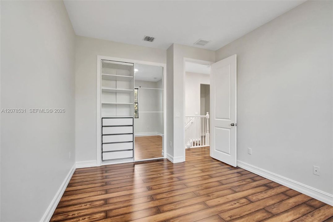 For Rent: $3,700 (3 beds, 2 baths, 1886 Square Feet)