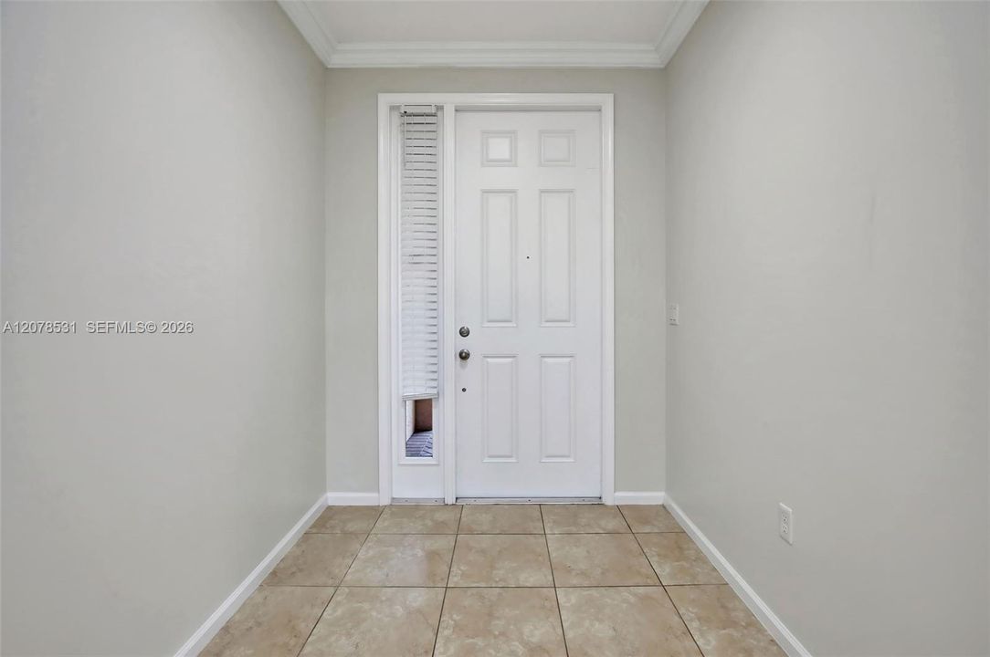For Rent: $3,700 (3 beds, 2 baths, 1886 Square Feet)