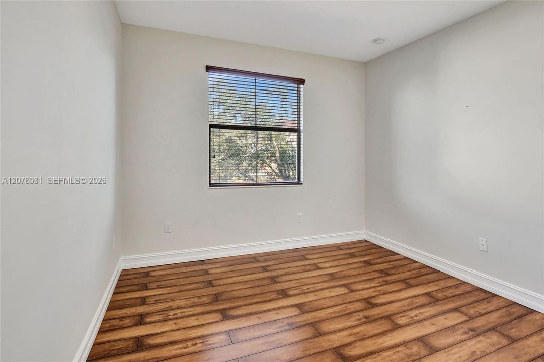 For Rent: $3,700 (3 beds, 2 baths, 1886 Square Feet)
