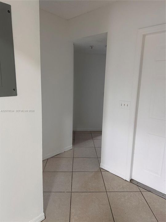 For Rent: $2,300 (2 beds, 2 baths, 1000 Square Feet)