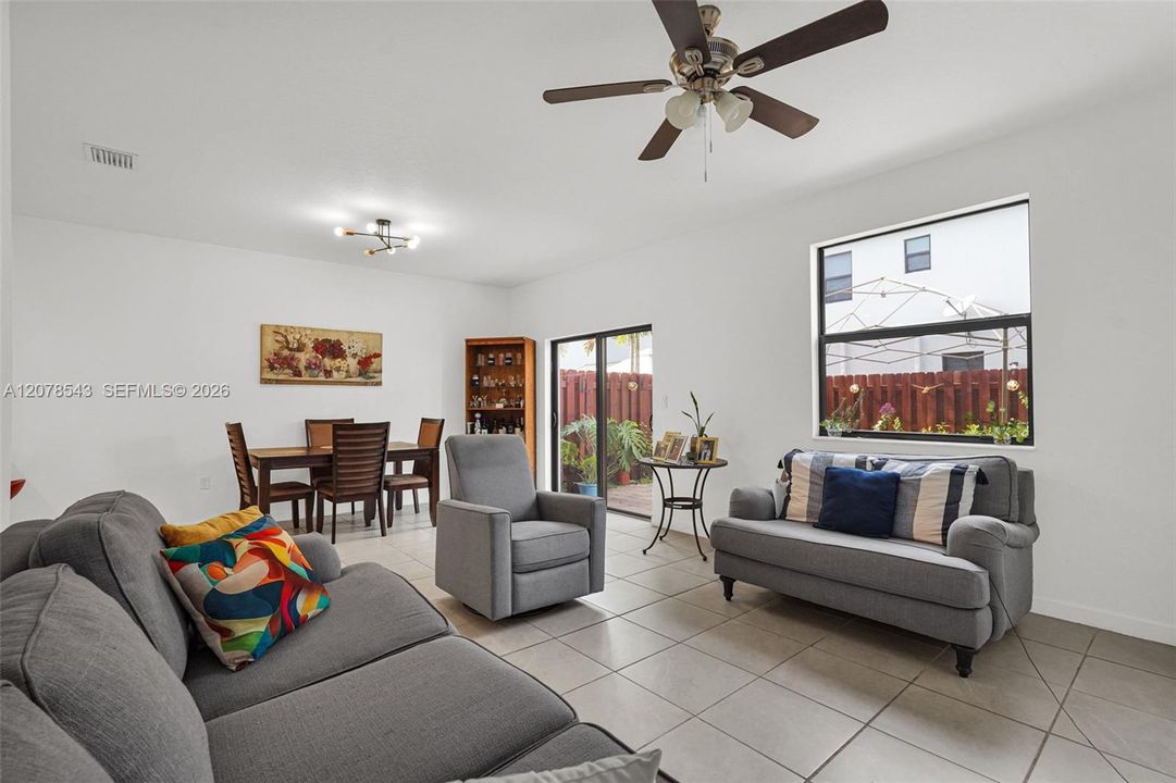 For Sale: $419,999 (4 beds, 2 baths, 1916 Square Feet)