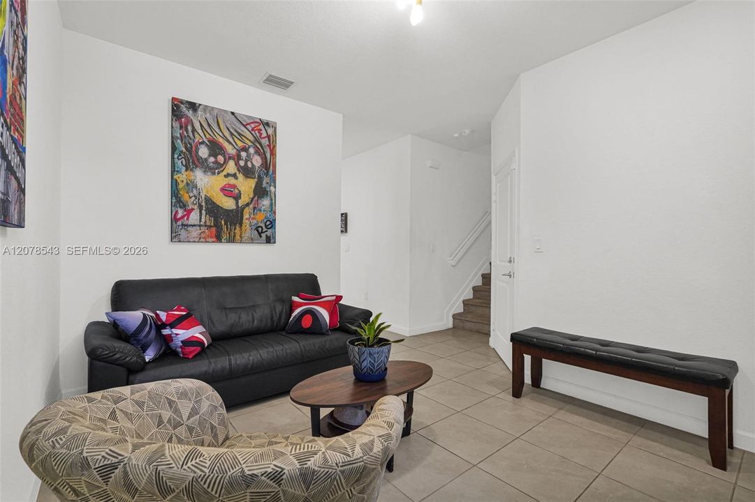 For Sale: $419,999 (4 beds, 2 baths, 1916 Square Feet)