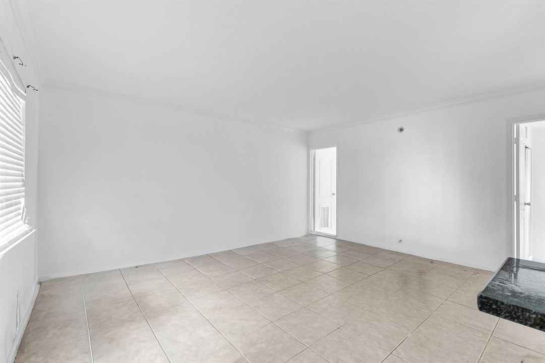 R6II5592
