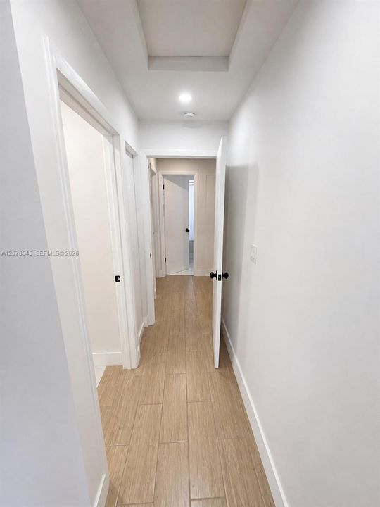 For Sale: $505,000 (2 beds, 2 baths, 1050 Square Feet)
