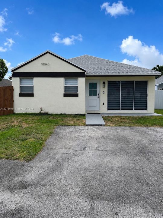 For Sale: $505,000 (2 beds, 2 baths, 1050 Square Feet)