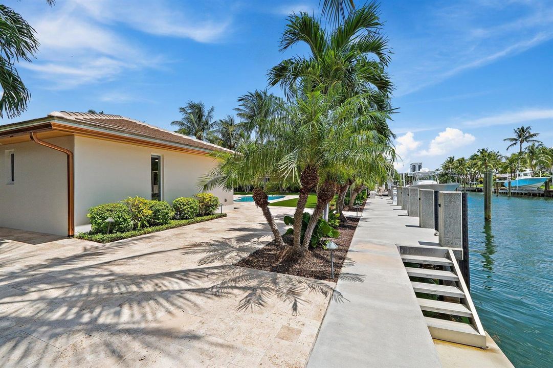 124-1051CoralWay-SingerIsland-SMALL