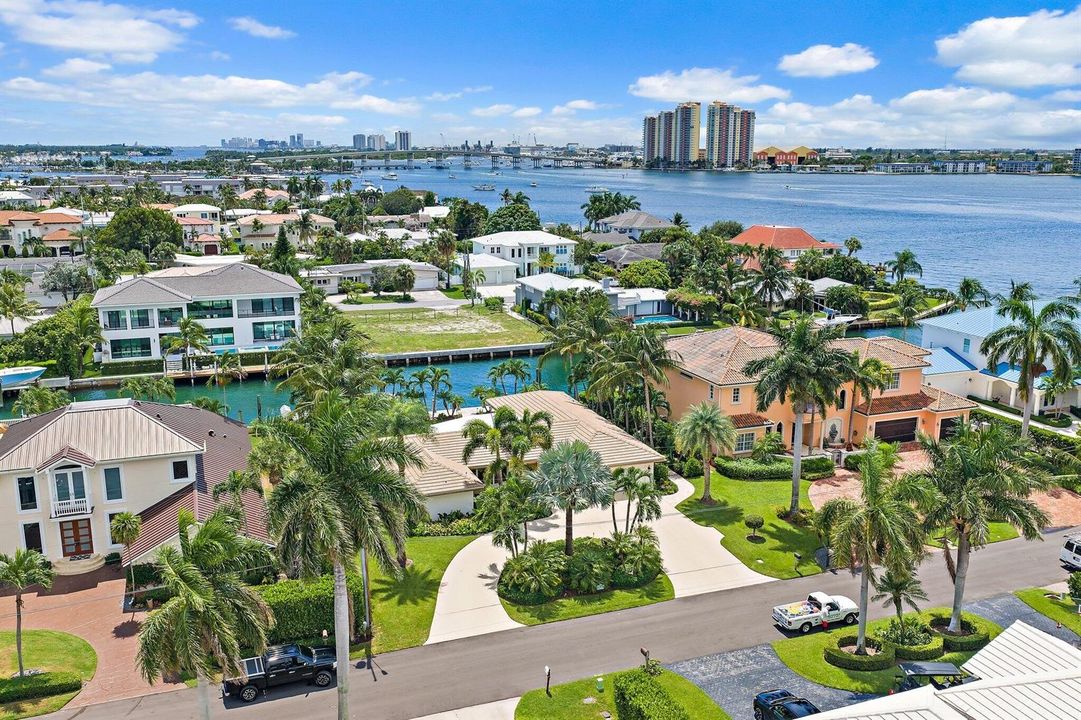 019-1051CoralWay-SingerIsland-SMALL