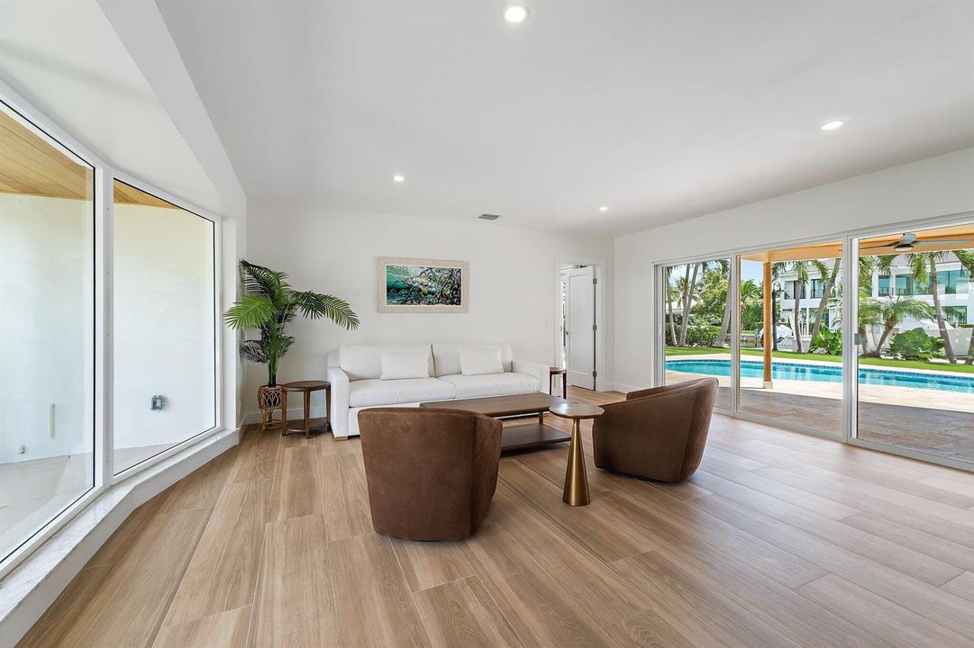 054-1051CoralWay-SingerIsland-SMALL