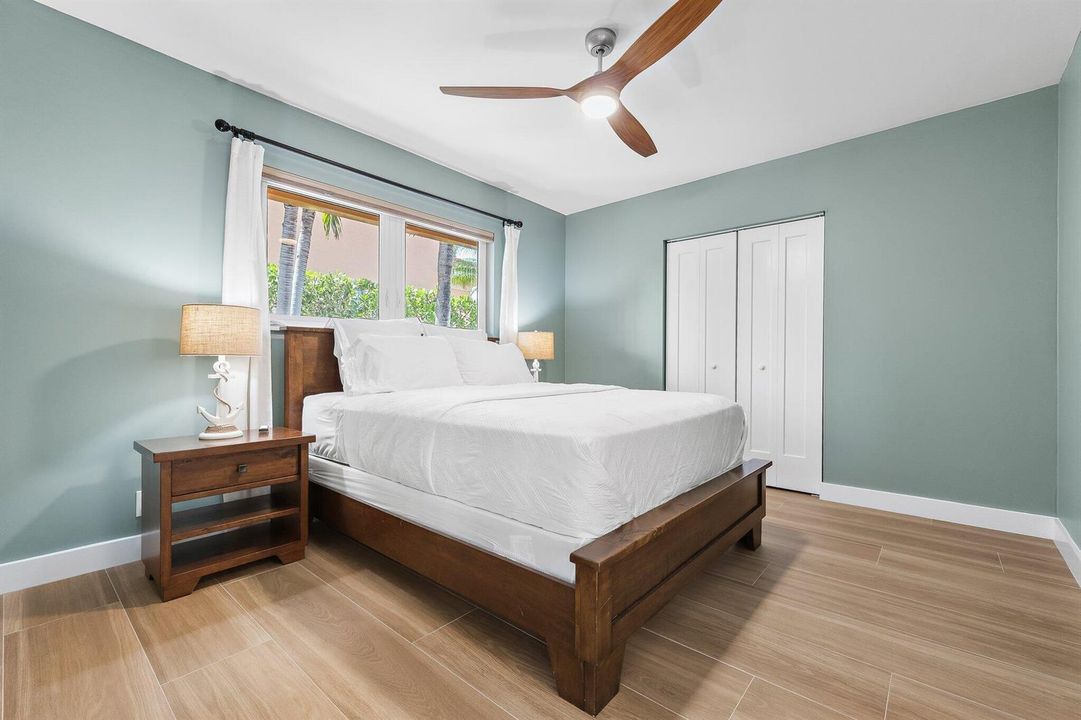 100-1051CoralWay-SingerIsland-SMALL