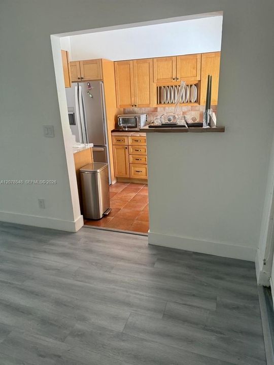 Vendido Recientemente: $499,000 (3 camas, 2 baños, 1394 Pies cuadrados)