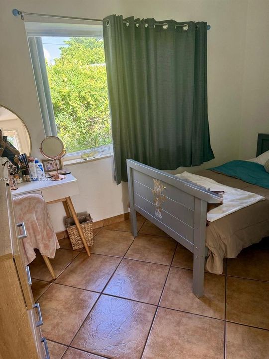 Vendido Recientemente: $499,000 (3 camas, 2 baños, 1394 Pies cuadrados)