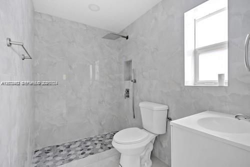 For Sale: $375,000 (3 beds, 2 baths, 1120 Square Feet)