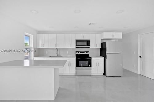 For Sale: $375,000 (3 beds, 2 baths, 1120 Square Feet)