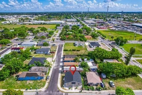 For Sale: $375,000 (3 beds, 2 baths, 1120 Square Feet)