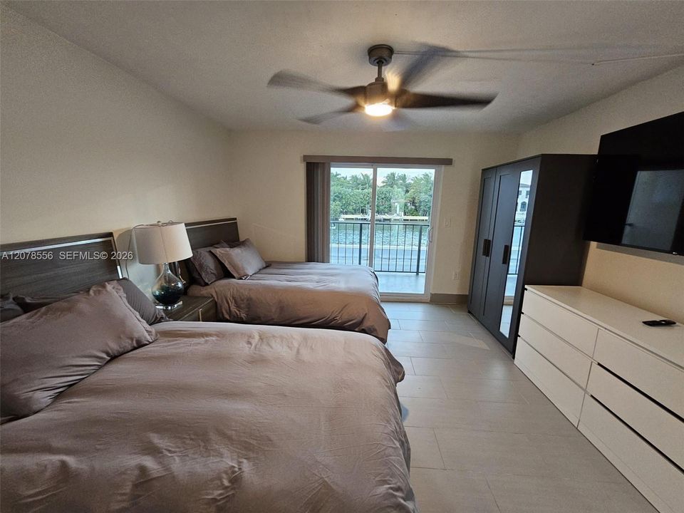For Rent: $3,650 (2 beds, 2 baths, 730 Square Feet)