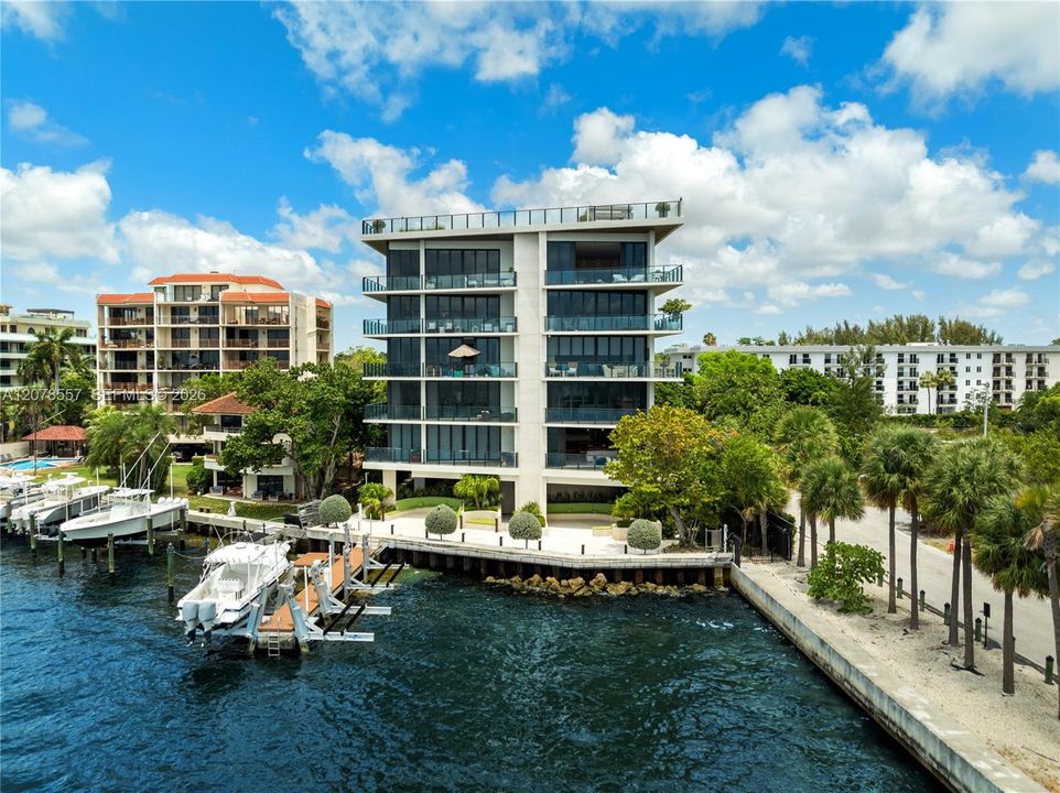 На продажу: $5,490,000 (4 спален, 5 ванн, 2978 Квадратных фут)