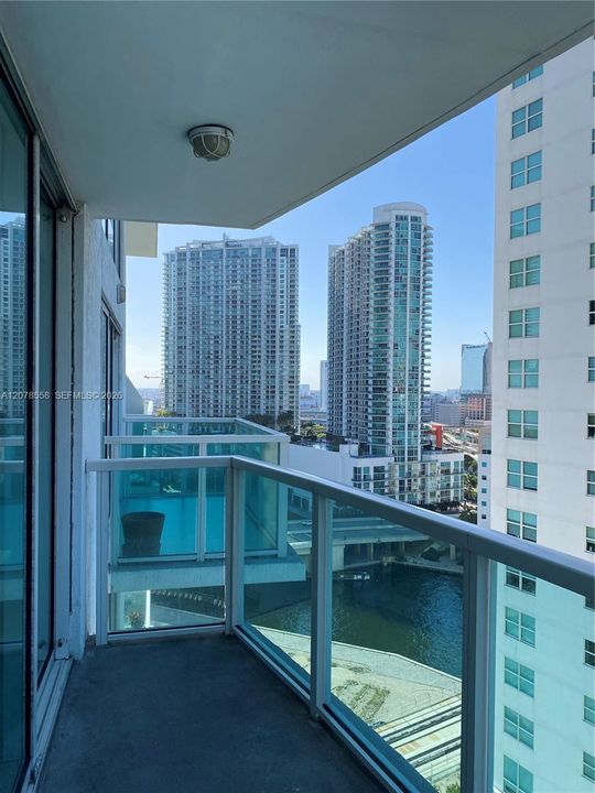 For Rent: $4,300 (2 beds, 2 baths, 1510 Square Feet)