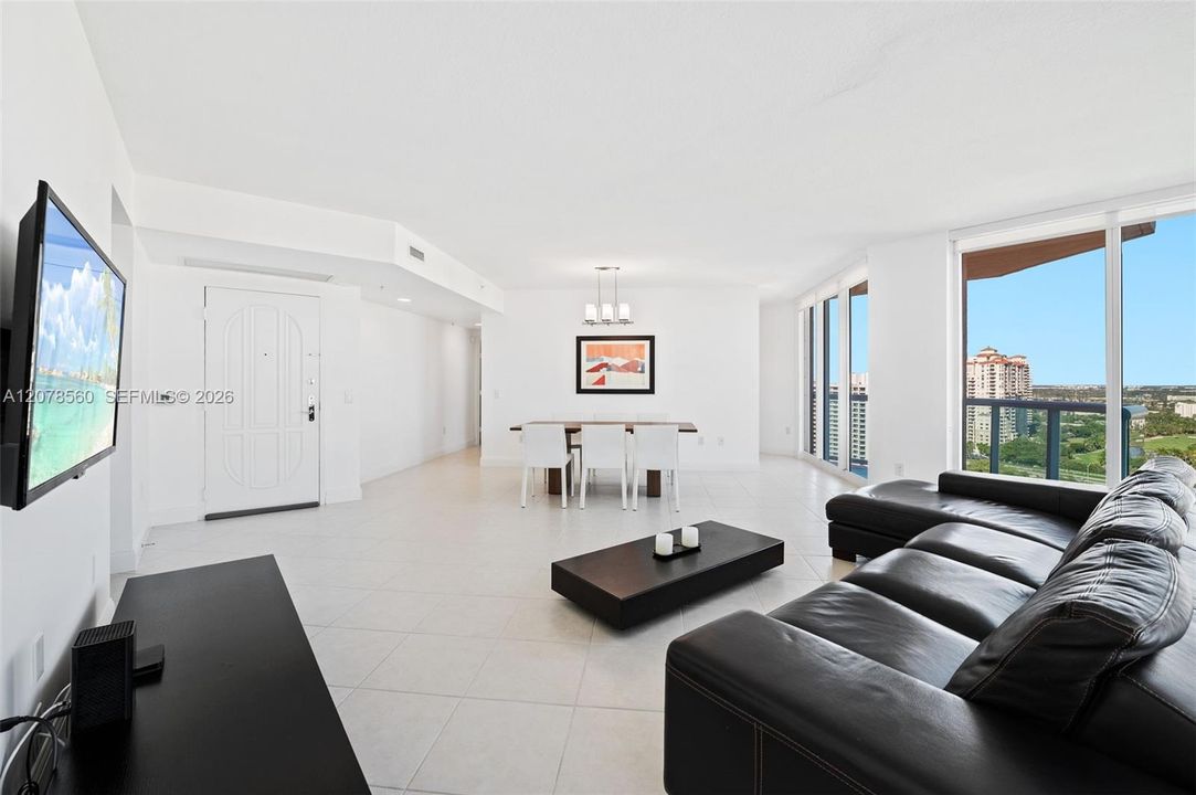 For Sale: $689,000 (2 beds, 2 baths, 1610 Square Feet)