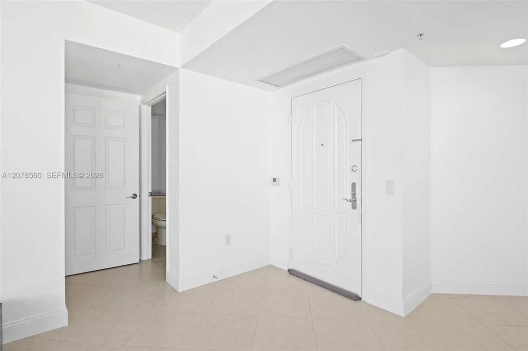 For Sale: $689,000 (2 beds, 2 baths, 1610 Square Feet)