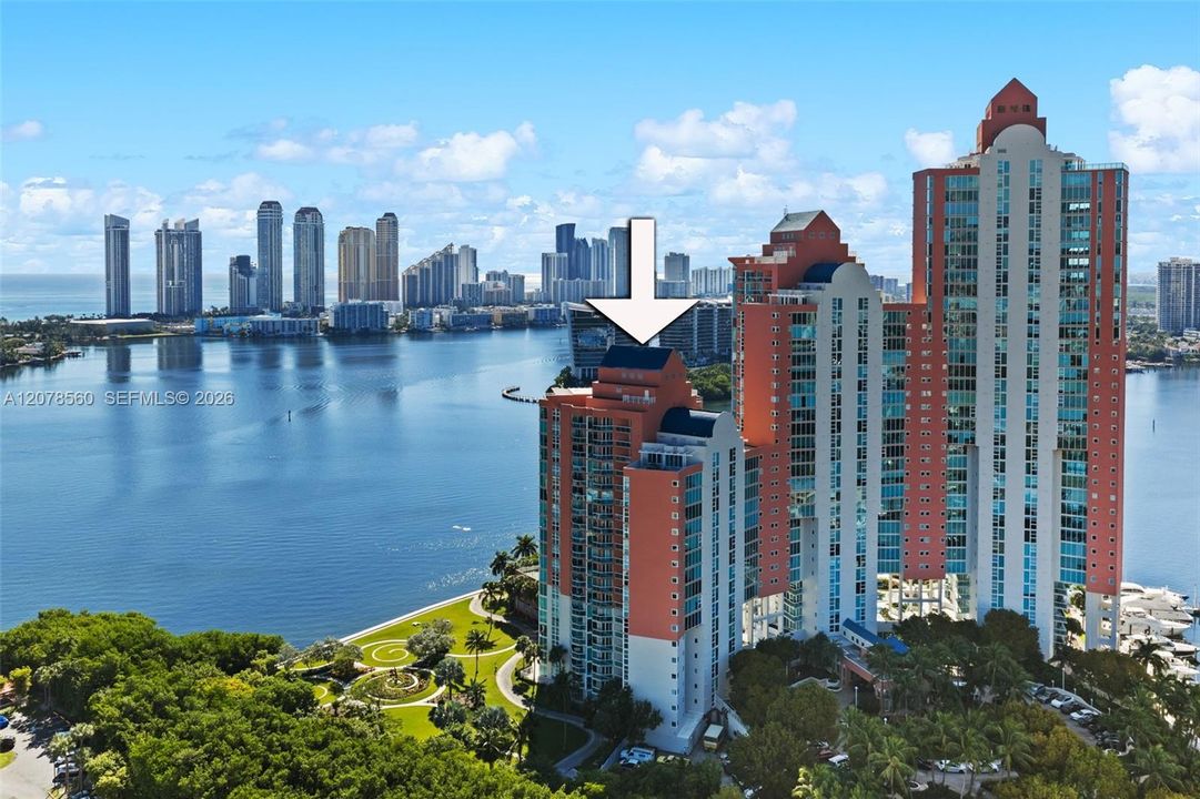 For Sale: $689,000 (2 beds, 2 baths, 1610 Square Feet)