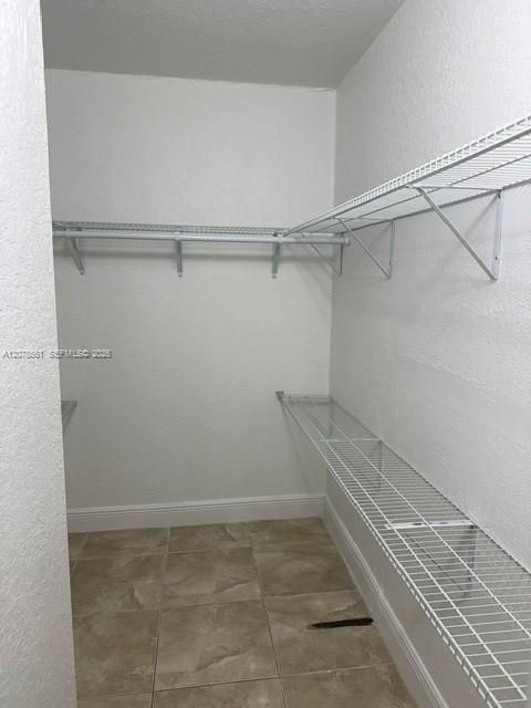 В аренду: $1,900 (1 спален, 1 ванн, 590 Квадратных фут)