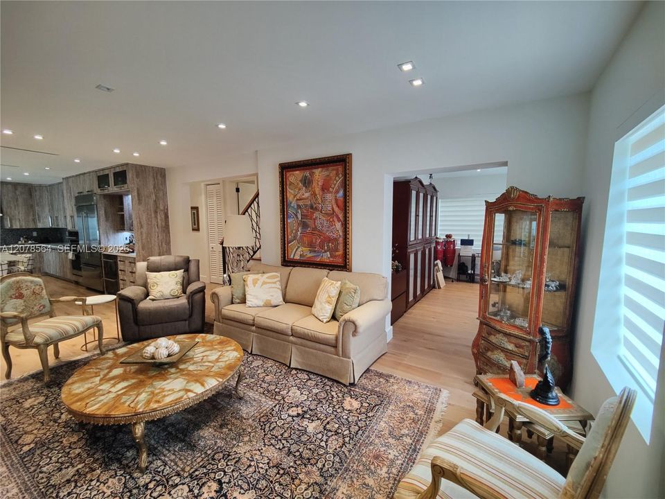 For Sale: $2,795,000 (4 beds, 4 baths, 2517 Square Feet)