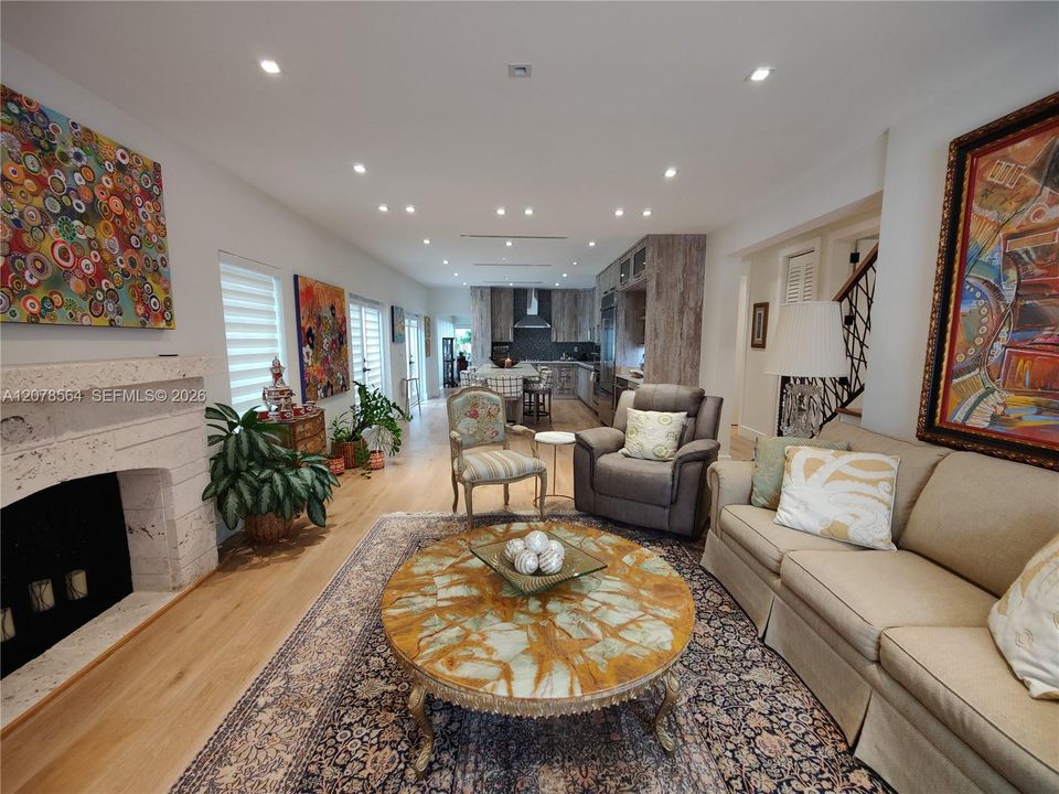 For Sale: $2,795,000 (4 beds, 4 baths, 2517 Square Feet)
