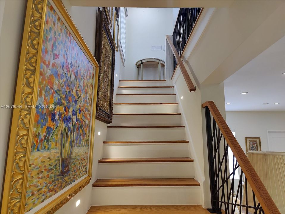 For Sale: $2,795,000 (4 beds, 4 baths, 2517 Square Feet)